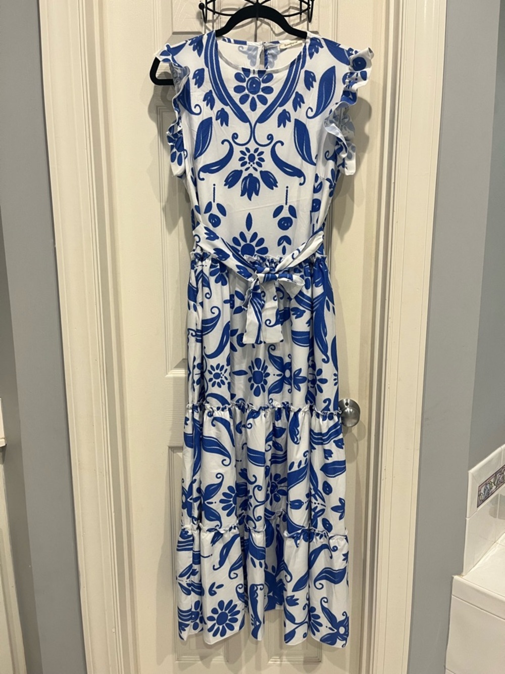 White & Blue Floral Tiered Maxi Dress // M